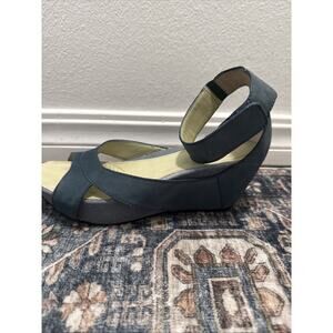 OTBT Women's Hobart Platform Sandal, Marine Women’s Size 8.5 M